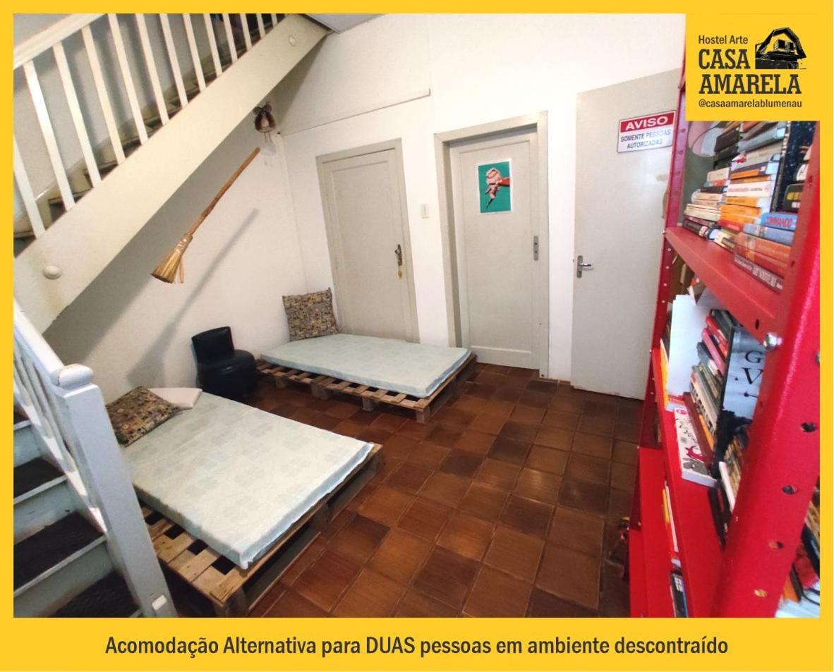 Auberge de jeunesse Casa Amarela Blumenau Hospedagem Alternativa Extérieur photo